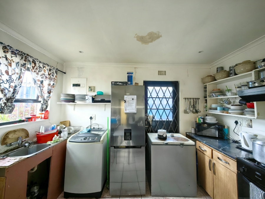 2 Bedroom Property for Sale in Lavender Hill Western Cape